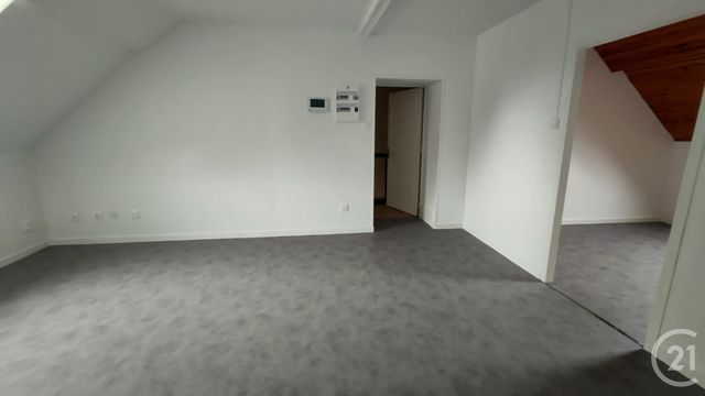 Appartement &agrave; louer - 2 pi&egrave;ces - 42 m2 - Sancoins - 18 - CENTRE