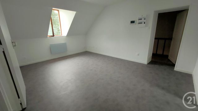 Appartement &agrave; louer - 2 pi&egrave;ces - 42 m2 - Sancoins - 18 - CENTRE