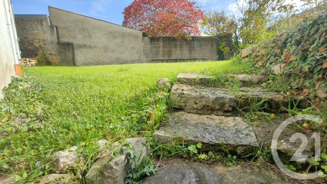 Appartement F3 à louer - 3 pièces - 70,01 m2 - St Pierre Le Moutier - 58 - BOURGOGNE