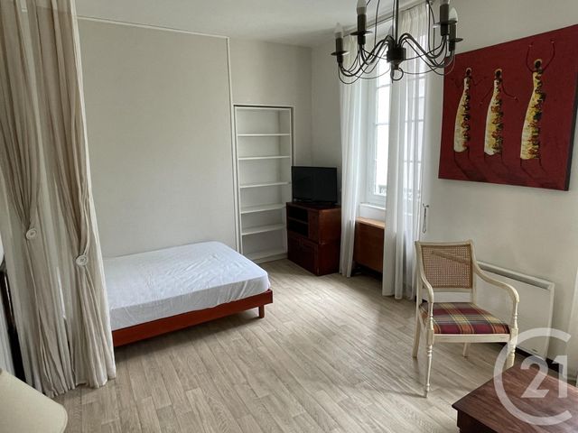 Appartement T1 à louer - 1 pièce - 29,70 m2 - Nevers - 58 - BOURGOGNE