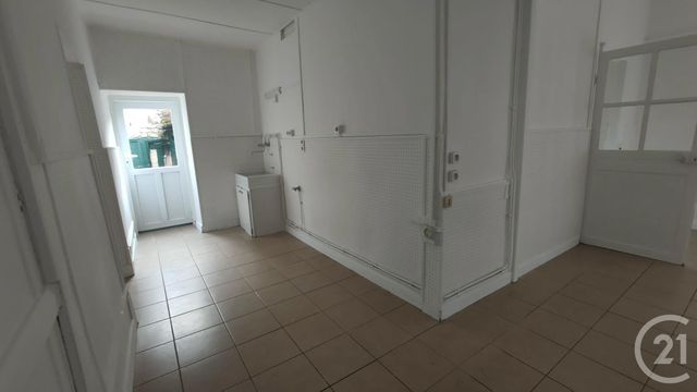 Local commercial à louer - 70.0 m2 - 03 - Allier