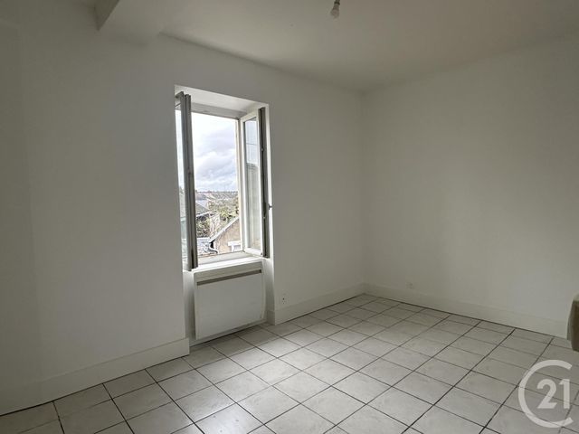 Appartement T2 à louer - 2 pièces - 27,60 m2 - Guerigny - 58 - BOURGOGNE