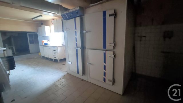 Local commercial à louer - 200.0 m2 - 18 - Cher