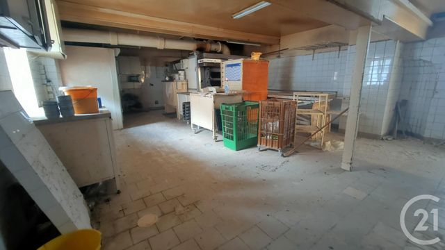Local commercial à louer - 200.0 m2 - 18 - Cher