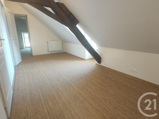 Maison &agrave; louer - 4 pi&egrave;ces - 150 m2 - Lurcy Levis - 03 - AUVERGNE