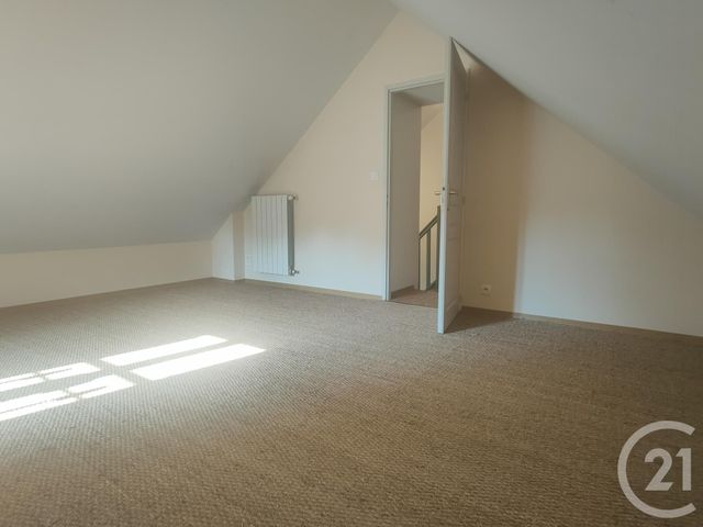 Maison &agrave; louer - 4 pi&egrave;ces - 150 m2 - Lurcy Levis - 03 - AUVERGNE