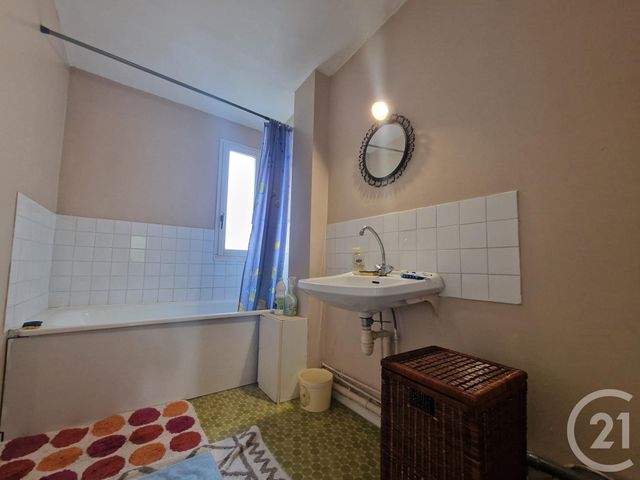 Maison &agrave; louer - 3 pi&egrave;ces - 75,97 m2 - Couleuvre - 03 - AUVERGNE