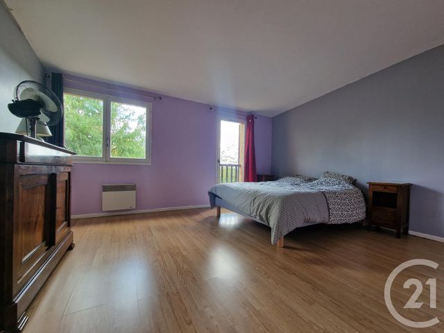 Maison &agrave; louer - 3 pi&egrave;ces - 75,97 m2 - Couleuvre - 03 - AUVERGNE