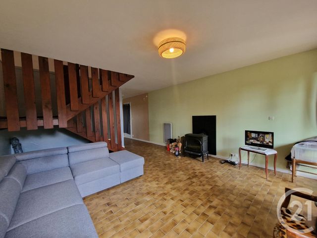 Maison &agrave; louer - 3 pi&egrave;ces - 75,97 m2 - Couleuvre - 03 - AUVERGNE