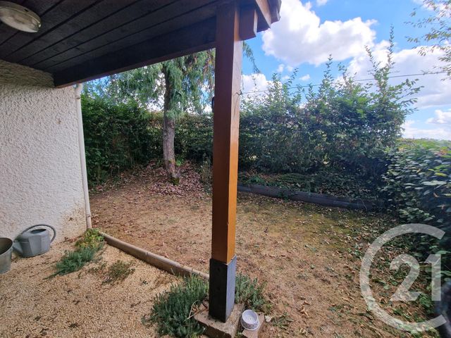 Maison &agrave; louer - 3 pi&egrave;ces - 75,97 m2 - Couleuvre - 03 - AUVERGNE