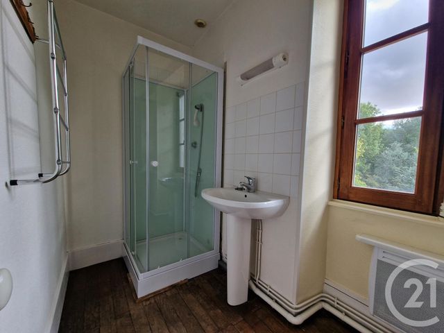 Maison &agrave; louer - 4 pi&egrave;ces - 85,35 m2 - Livry - 58 - BOURGOGNE