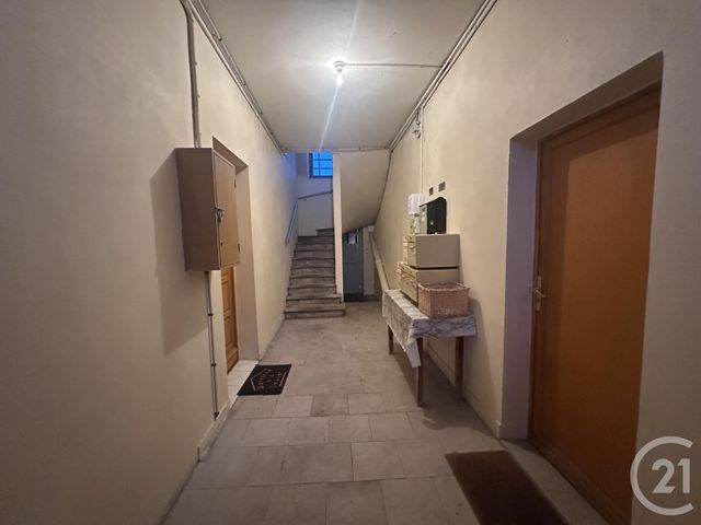 Appartement F3 &agrave; louer - 3 pi&egrave;ces - 61,20 m2 - Fourchambault - 58 - BOURGOGNE