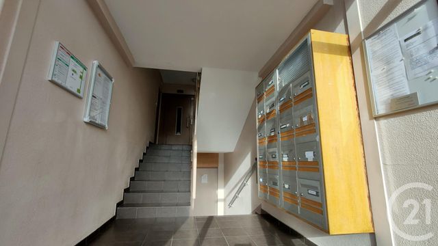 Appartement F1 &agrave; louer - 1 pi&egrave;ce - 37,15 m2 - Nevers - 58 - BOURGOGNE