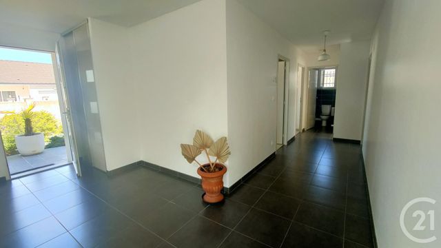 Maison &agrave; louer - 4 pi&egrave;ces - 99,59 m2 - Varennes Vauzelles - 58 - BOURGOGNE