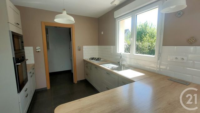 Maison &agrave; louer - 4 pi&egrave;ces - 99,59 m2 - Varennes Vauzelles - 58 - BOURGOGNE