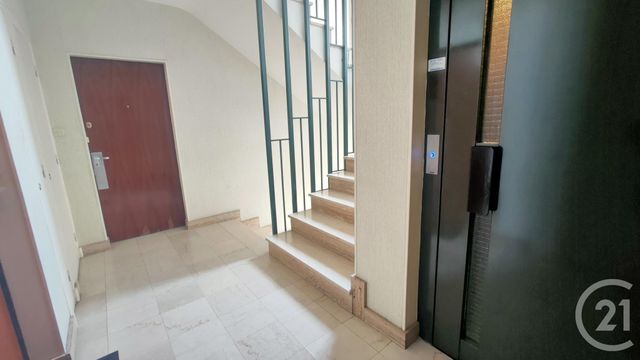 Appartement F1 &agrave; louer - 1 pi&egrave;ce - 34,10 m2 - Nevers - 58 - BOURGOGNE