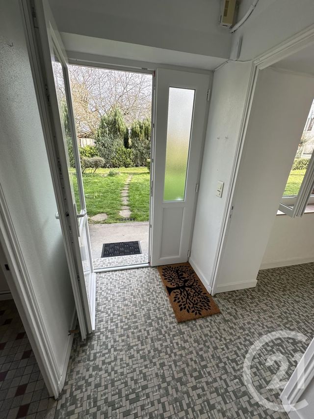 Appartement &agrave; louer - 3 pi&egrave;ces - 57 m2 - St Eloi - 58 - BOURGOGNE