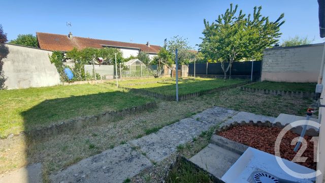 Maison &agrave; louer - 3 pi&egrave;ces - 90,82 m2 - Varennes Vauzelles - 58 - BOURGOGNE