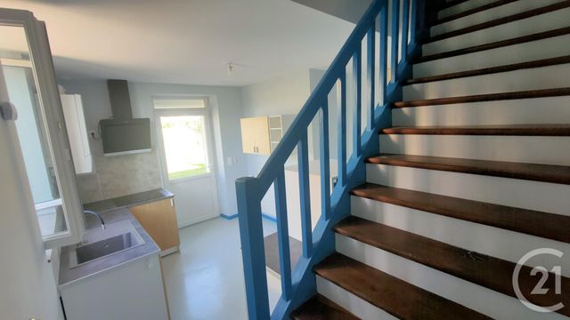 Maison &agrave; louer - 3 pi&egrave;ces - 90,82 m2 - Varennes Vauzelles - 58 - BOURGOGNE