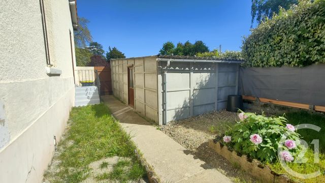 Maison &agrave; louer - 3 pi&egrave;ces - 90,82 m2 - Varennes Vauzelles - 58 - BOURGOGNE