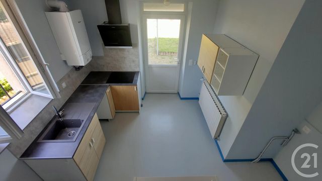Maison &agrave; louer - 3 pi&egrave;ces - 90,82 m2 - Varennes Vauzelles - 58 - BOURGOGNE