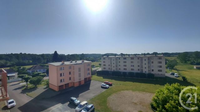 Appartement F4 &agrave; louer - 4 pi&egrave;ces - 73,44 m2 - Decize - 58 - BOURGOGNE