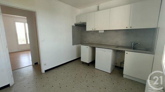 Appartement F4 &agrave; louer - 4 pi&egrave;ces - 73,44 m2 - Decize - 58 - BOURGOGNE