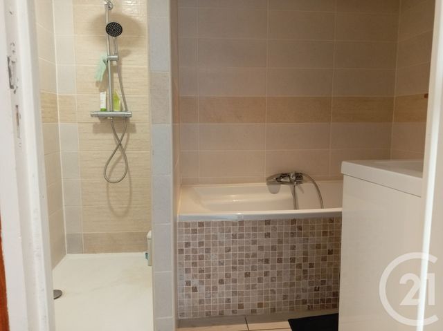 Maison &agrave; vendre - 5 pi&egrave;ces - 129 m2 - Cuffy - 18 - CENTRE
