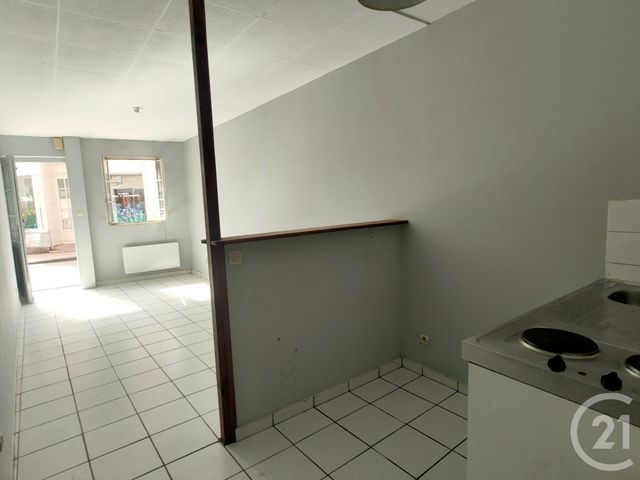 Appartement F2 &agrave; louer - 2 pi&egrave;ces - 29,17 m2 - Nevers - 58 - BOURGOGNE