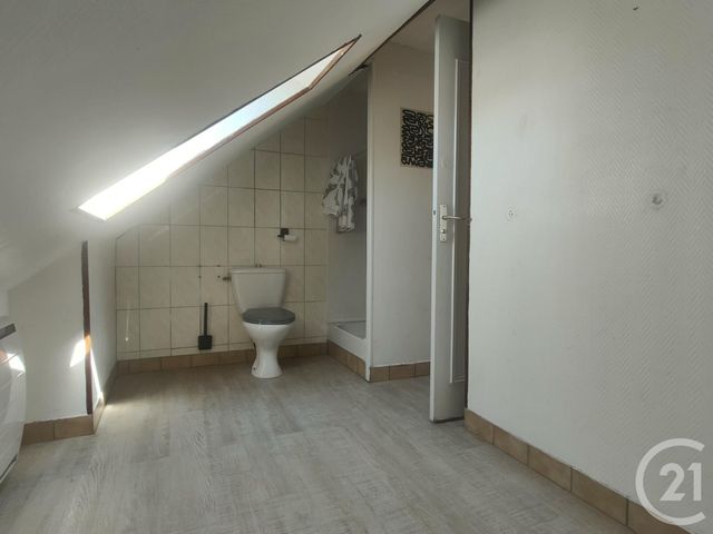 Appartement F2 &agrave; louer - 2 pi&egrave;ces - 29,41 m2 - Pougues Les Eaux - 58 - BOURGOGNE