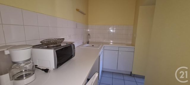 Appartement F2 &agrave; louer - 2 pi&egrave;ces - 39,76 m2 - Lurcy Levis - 03 - AUVERGNE