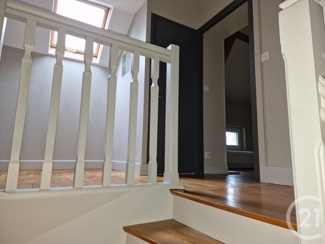 Maison &agrave; louer - 6 pi&egrave;ces - 150,74 m2 - Le Veurdre - 03 - AUVERGNE