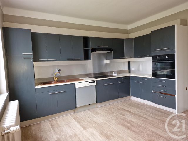 Maison &agrave; louer - 6 pi&egrave;ces - 150,74 m2 - Le Veurdre - 03 - AUVERGNE