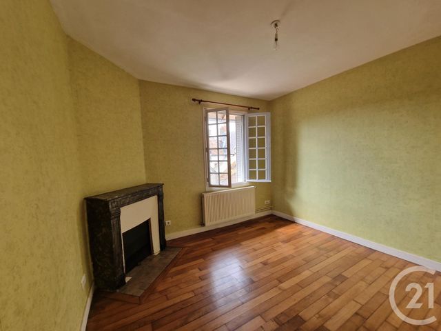 Appartement F2 &agrave; louer - 2 pi&egrave;ces - 41,45 m2 - St Pierre Le Moutier - 58 - BOURGOGNE