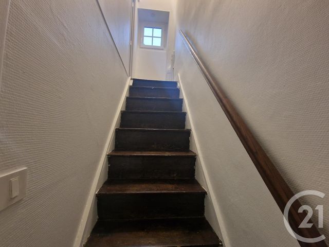 Maison &agrave; louer - 4 pi&egrave;ces - 96,86 m2 - St Parize Le Chatel - 58 - BOURGOGNE