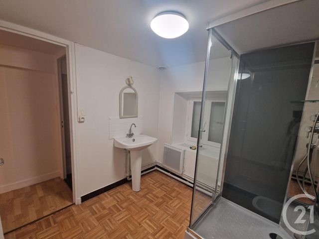 Maison &agrave; louer - 4 pi&egrave;ces - 96,86 m2 - St Parize Le Chatel - 58 - BOURGOGNE
