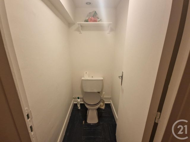 Maison &agrave; louer - 4 pi&egrave;ces - 96,86 m2 - St Parize Le Chatel - 58 - BOURGOGNE