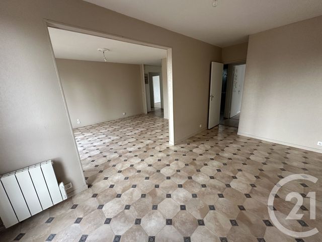 Appartement F3 &agrave; louer - 3 pi&egrave;ces - 73,27 m2 - Cercy La Tour - 58 - BOURGOGNE