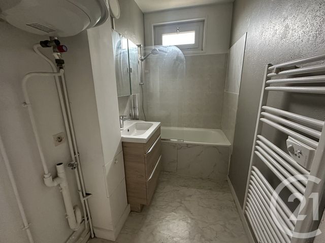 Appartement F3 &agrave; louer - 3 pi&egrave;ces - 73,27 m2 - Cercy La Tour - 58 - BOURGOGNE