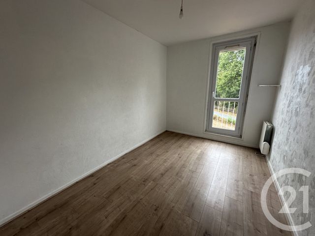 Appartement F3 &agrave; louer - 3 pi&egrave;ces - 73,27 m2 - Cercy La Tour - 58 - BOURGOGNE