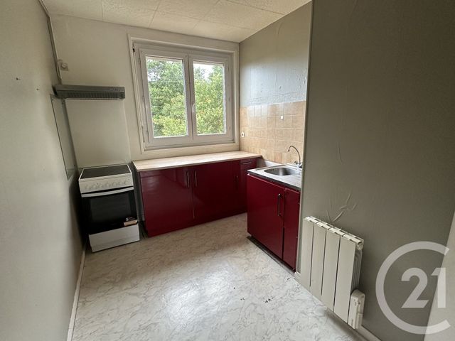 Appartement F3 &agrave; louer - 3 pi&egrave;ces - 73,27 m2 - Cercy La Tour - 58 - BOURGOGNE