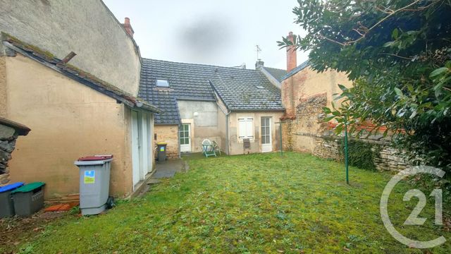 Maison &agrave; louer - 4 pi&egrave;ces - 93,85 m2 - Sancoins - 18 - CENTRE