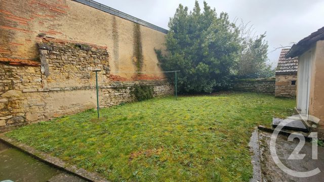 Maison &agrave; louer - 4 pi&egrave;ces - 93,85 m2 - Sancoins - 18 - CENTRE
