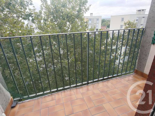 Appartement &agrave; louer - 3 pi&egrave;ces - 72 m2 - Nevers - 58 - BOURGOGNE