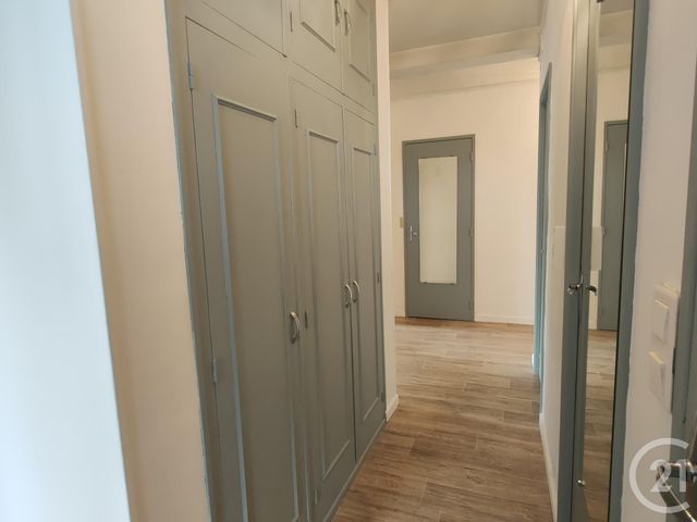 Appartement &agrave; louer - 3 pi&egrave;ces - 72 m2 - Nevers - 58 - BOURGOGNE