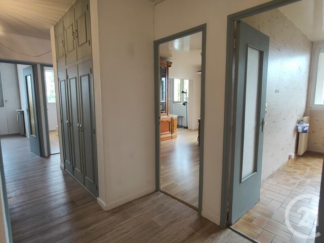 Appartement &agrave; louer - 3 pi&egrave;ces - 72 m2 - Nevers - 58 - BOURGOGNE