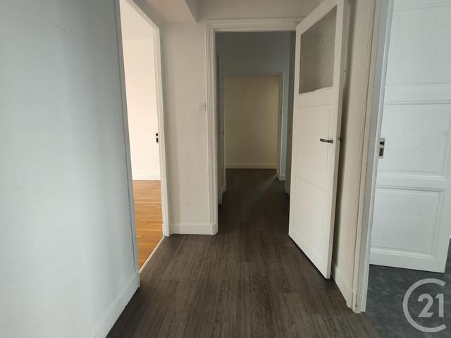 Appartement F4 &agrave; louer - 4 pi&egrave;ces - 101,64 m2 - Varennes Vauzelles - 58 - BOURGOGNE