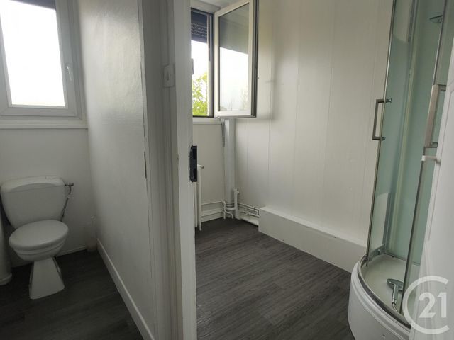 Appartement F4 &agrave; louer - 4 pi&egrave;ces - 101,64 m2 - Varennes Vauzelles - 58 - BOURGOGNE