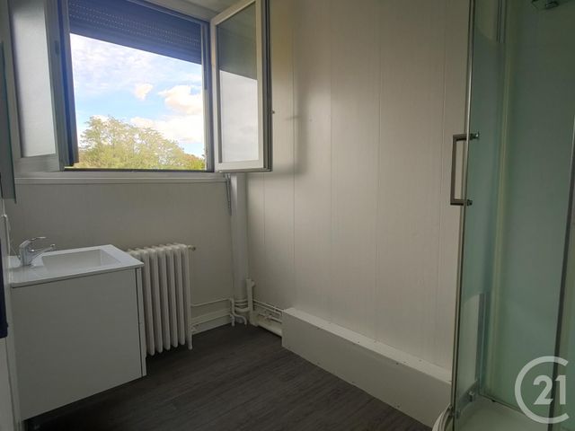 Appartement F4 &agrave; louer - 4 pi&egrave;ces - 101,64 m2 - Varennes Vauzelles - 58 - BOURGOGNE