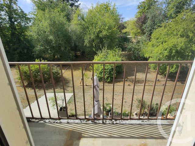 Appartement F4 &agrave; louer - 4 pi&egrave;ces - 101,64 m2 - Varennes Vauzelles - 58 - BOURGOGNE